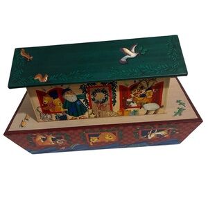 Hallmark Christmas Noah’s Ark  Keepsake Card Box Vintage Holiday Collectible